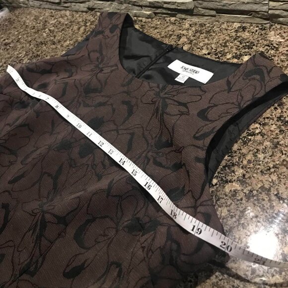 Cute Jones Studio Sleeveless Sheath dress. Brown with Black Floral Pattern - Picture 12 of 14